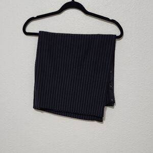 Lululemon Athletica Black and Gray Ribbed Knit Wrap